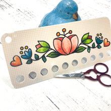 Load image into Gallery viewer, Folksy Floral Spring - 3 pack Bitzy Bob (TM) Reusable Thread Keeps
